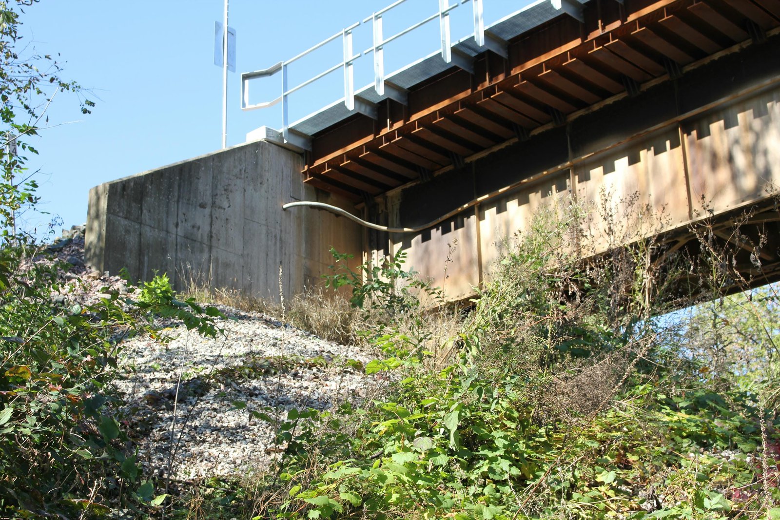South abutment